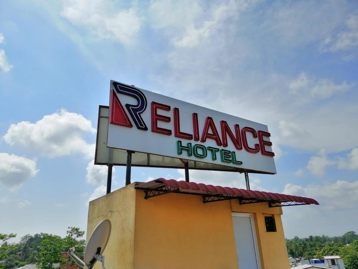 Reliance Hotel Boralesgamuwa Exterior foto